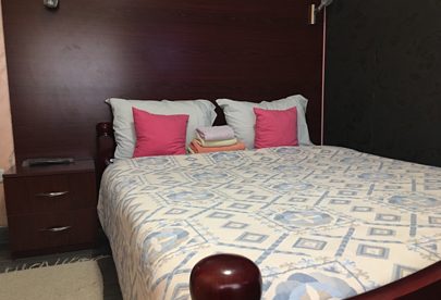 Hostel Grof Mrčajevci – Sobe sa francuskim ležajem i dvokrevetne sobe, fotografija 1